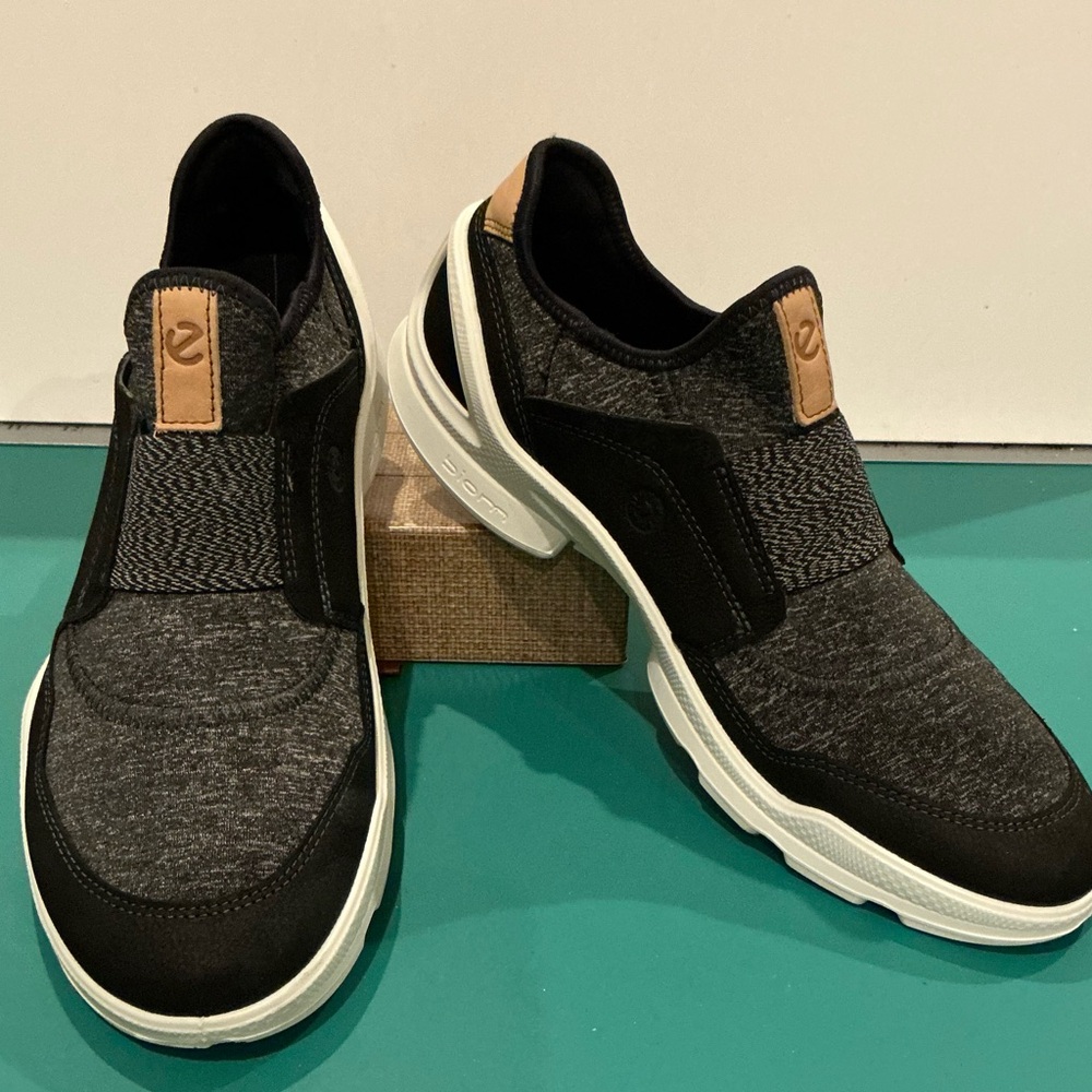 Ecco Biom Street Black and Gray Slip-On Sneakers Women’s Size 40